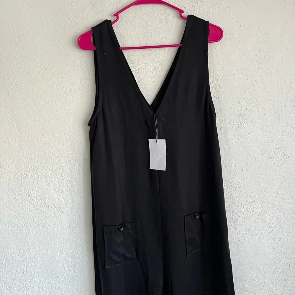 Grey Lab Woman Black Sleevless V- Neck Wide Leg Jumpsuit, Size Large